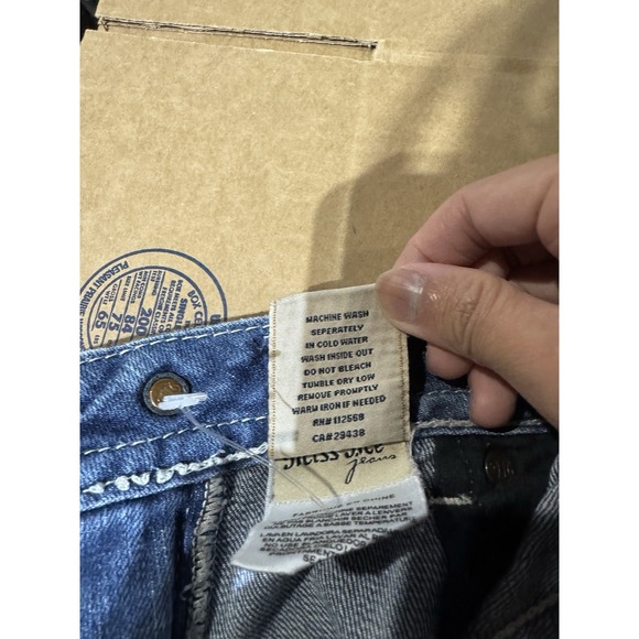 Miss Me Easy Capri Blue Women's Size 29 Y2K Bedazzled Rhinestone Embellished - Picture 6 of 13